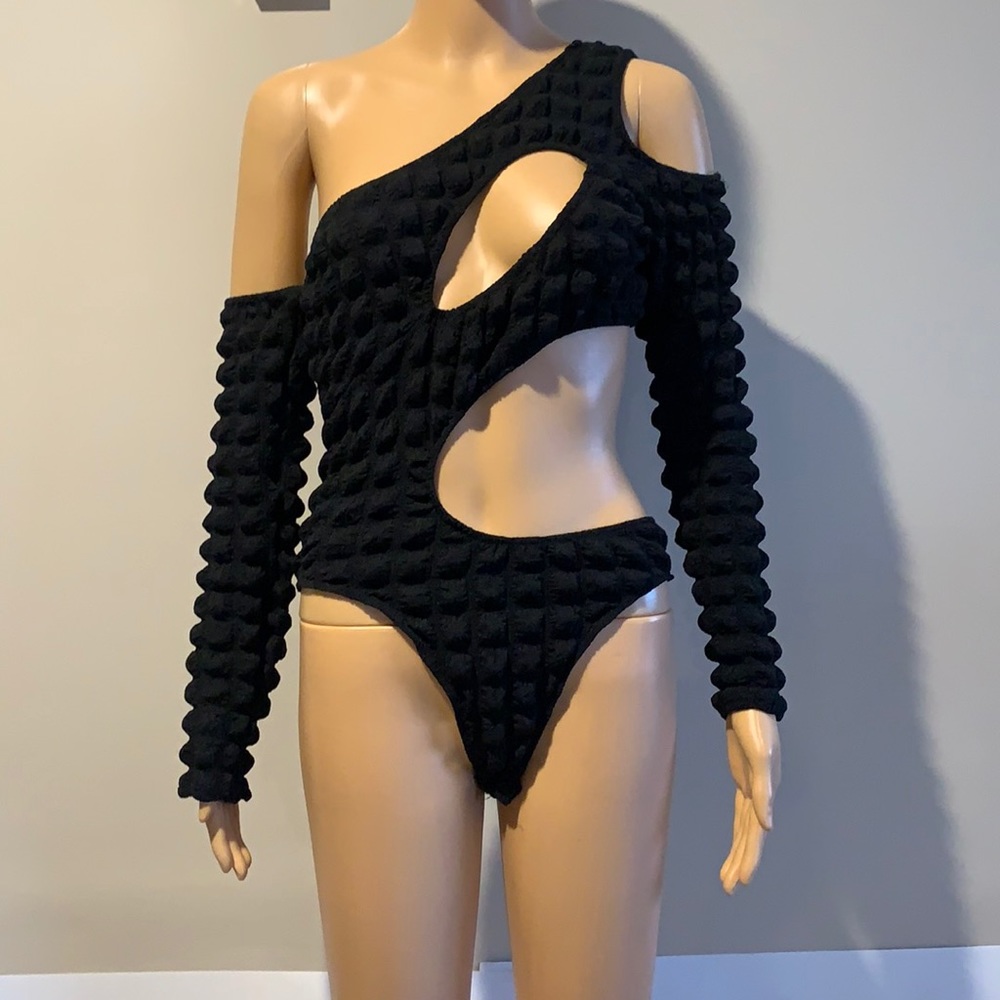 Nwt cut out bodysuit